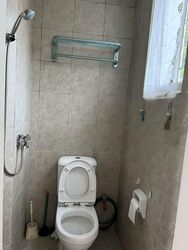 Landbay Condominium (D16), Condominium #582699101